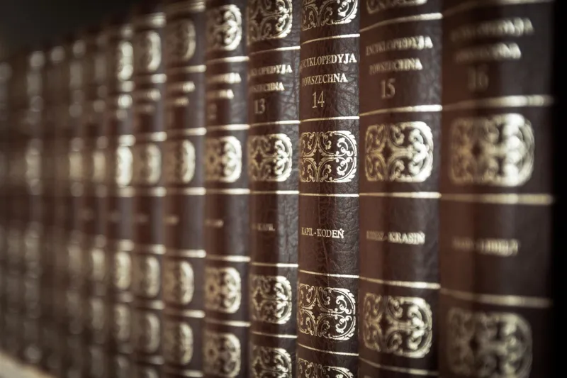 Thirty Volumes of Everything: When American Families Bought Knowledge by the Shelf